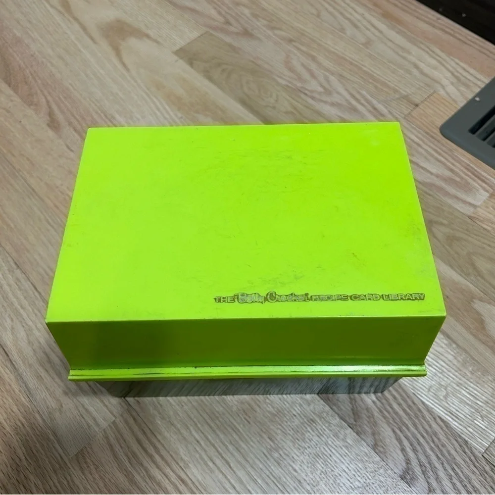 Vintage Betty Crocker Recipe Card Library Collection Lime Green Box Hand Written